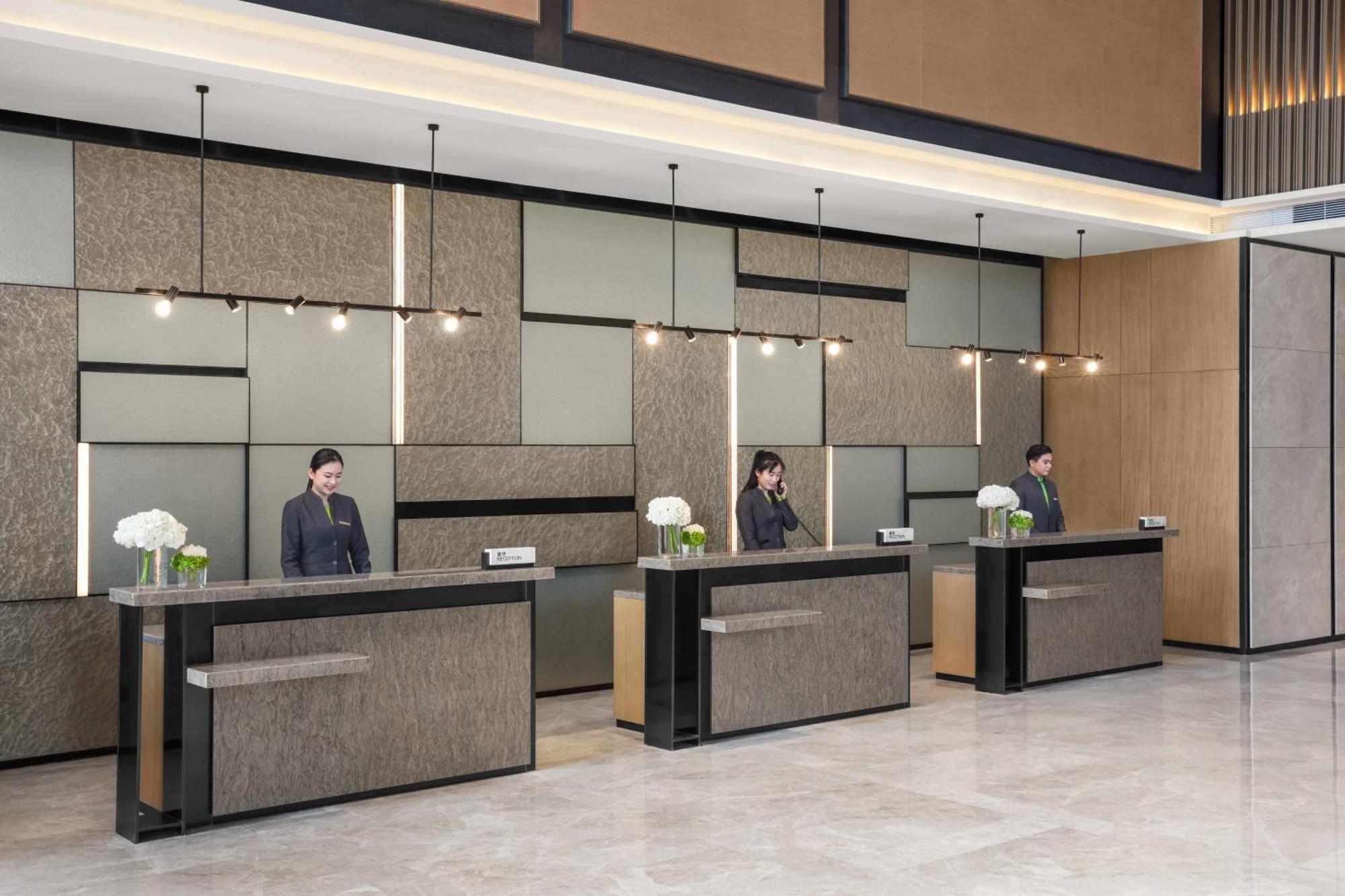 Courtyard By Marriott Shenzhen Bao'An Exterior foto